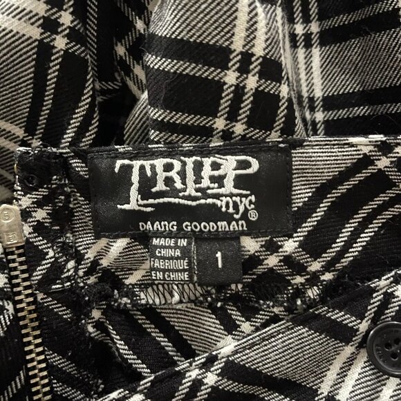 Tripp NYC Daang Goodman Black Plaid Pleated Mini Skirt - Picture 2 of 8